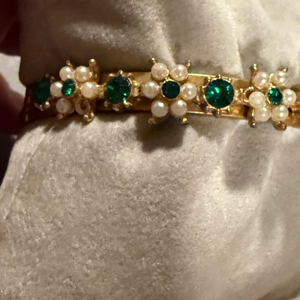 Vintage Gold And Green Floral Bracelet 12$